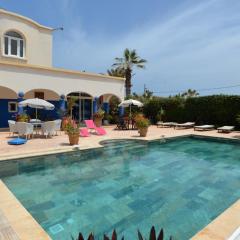 Villa Mirleft avec piscine et vue mer