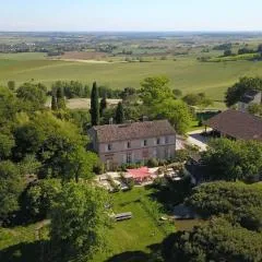 Maison familiale entourée de nature