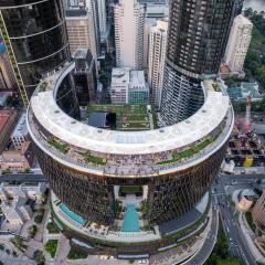 Skyline Poetry - Premium Stay on the Star BNE