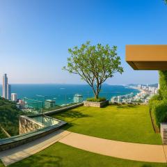 Luxury Hill Pool View near Beach and Walking Street in Pattaya
