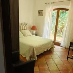 Chambre dans maison à Valbonne