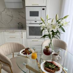 Studio Szczepaniaka, Baseny Tropikalne