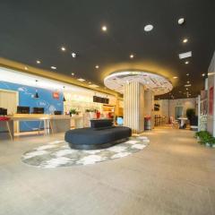 Ibis Lanzhou Dongfanghong Plaza Hotel