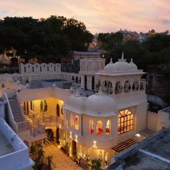 SaffronStays Rang Havelii - Superior room in heritage haveli near City Palace with rooftop chhatri & pool in Udaipur