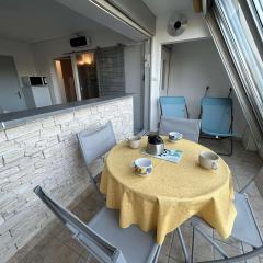 Appartement familial avec piscine et parking à Port Camargue - FR-1-250-234