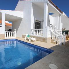Casa cerca del mar con piscina privada, admite mascotas, wifi gratuito, opción aire acondicionado - ES-184-61