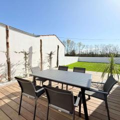 Maison lumineuse avec terrasse sud et parking à Saint-Georges-d'Oléron - FR-1-778-47