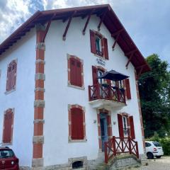 Cambo: Appartement charmant, 2 pers, parking, wifi - FR-1-495-153