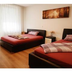 Royal Home großzügige 4 Zimmer-Wohnung mit Balkon