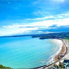 Clifftop Apartment Panoramic Seaview Penthouse Apartment sleeps 8