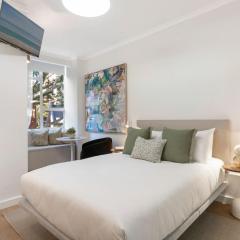 Darling Point Studio with Rooftop Harbour Views