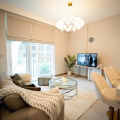 Stylish and Charming 1BR in Urban Oasis by Missoni