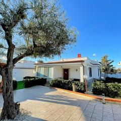 Casa vacanze Ciachea Home - Villa Accogliente con BBQ, Giardino e Parcheggio , A due Passi Da Palermo & Aereoporto