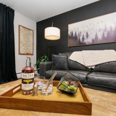 Contemporary condo in the heart of Old Town