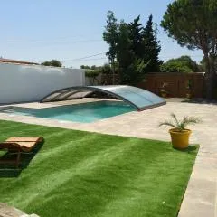 Countryside villa & private Covered Pool