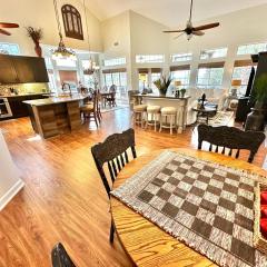 5285 Tivoli By The Sea