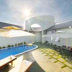 New Pool Villa 6bedrooms Free Pick-up BBQ
