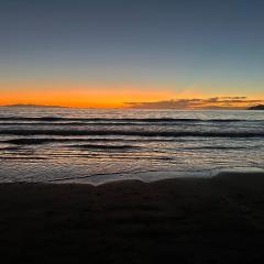 Seabreeze Retreat - Paraparaumu Holiday Home