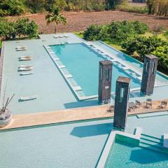 Avartarn Miracles Hotel