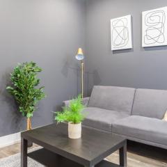 Spacious 3-bed,3bath, King Beds, Tv ,washerdryer