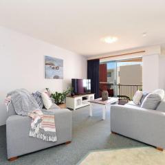 Lindomare Unit 18, 11 Orvieto Tce, Kings Beach
