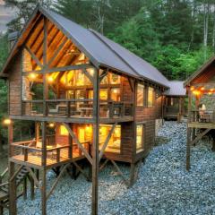 Your Happy Place - Rustic lodge vibes meet luxurious modern amenities