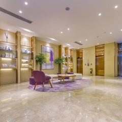 Lavande Hotel Chongqing Xinghui Liangjiang Happiness Plaza