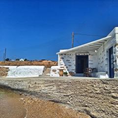 Karnagio - Traditional Seafront House