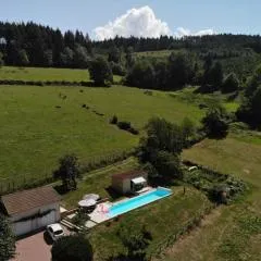 Tiny house cosy & calme avec piscine et vue nature