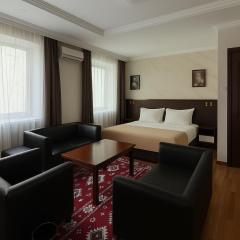 Evergreen Hotel