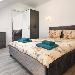 Cherry Tree Apartment