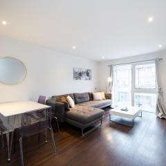 Modern 2 Bedroom Flat in Shoreditch