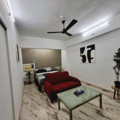 Enzo Studio Apartment at Pali Hill