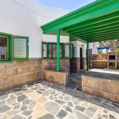 Home2Book Relaxing Órzola Getaway with BBQ