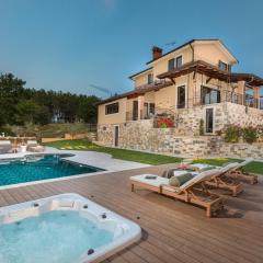 Villa Clara by Villsy