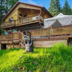 Salmon Return & Wildlife Roam: Ketchikan Getaway!