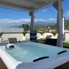 Holiday house ice honey