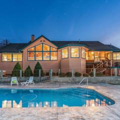 Yosemite Adventure House with Pool-hot tub-game room