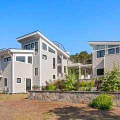 Coastal Luxury Near Wellfleets Best Beaches