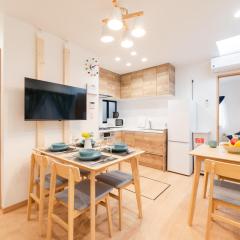 Large 70 sqm Dining Home, Direct Access to Tokyo & Yokohama, Free Parking