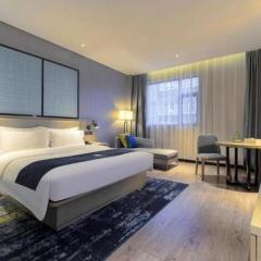 Echarm Hotel Wuhan Guanggu Biology City