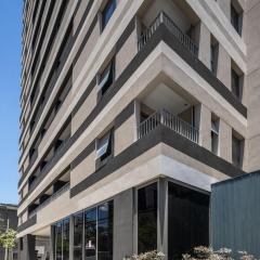 Estúdios ao lado do Shopping Ibirapuera, metrô e aeroporto