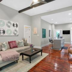 Prime location very close to downtown!