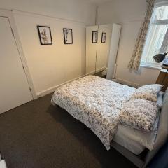 Room in Cardiff City near Hospital