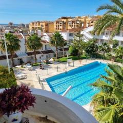 Apt Acogedor con Piscina en Fuengirola