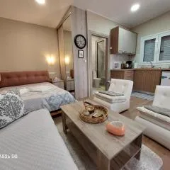 STUDIO 1 Irini
