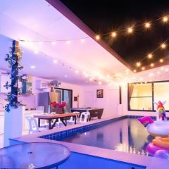 Hunter Hide Pool Villa