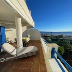 Primera línea de playa, vistas al mar, Sabinillas