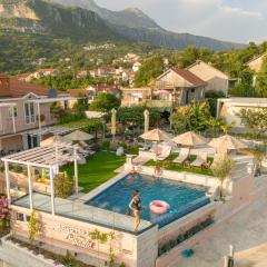 Apartment Popadic with pool Boka bay