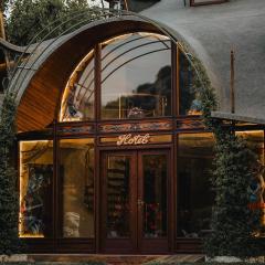 Hotel Legjenda